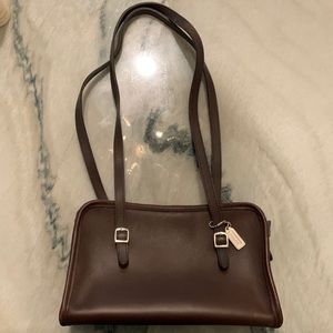 COACH VINTAGE LEATHER PURSE 9051